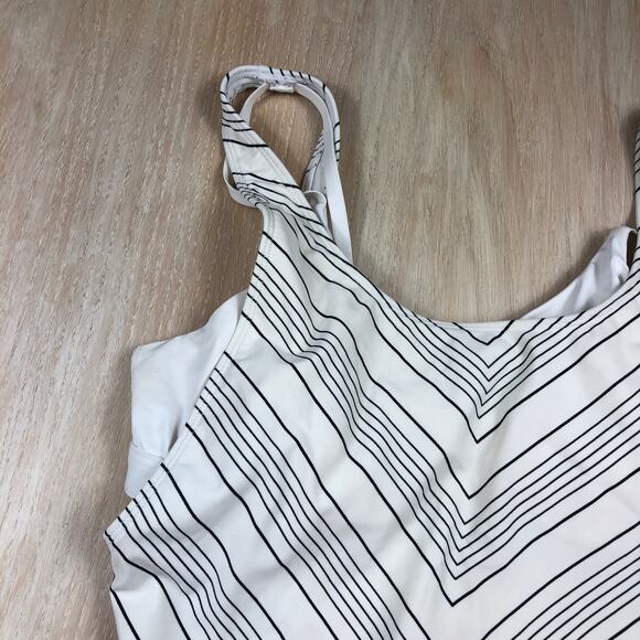 Athleta White Chevron High Leg One Piece Swimwear Summer Beach Swimsuit 36B/C - Picture 2 of 13
